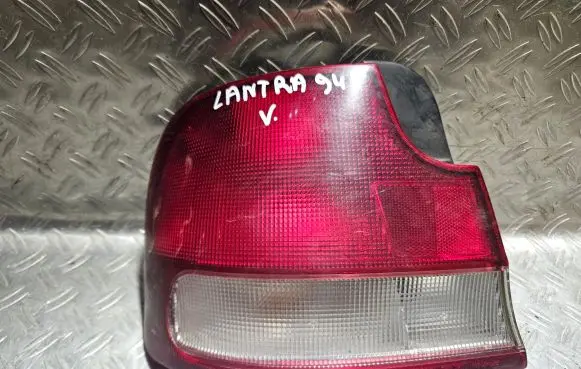 Hyundai Lantra II Rear/tail lights 92401285 USA1157