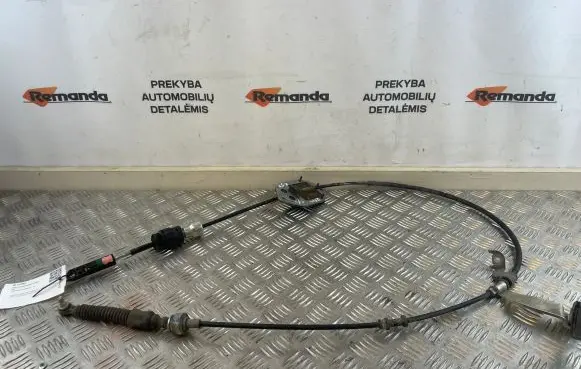 Gear shift cable linkage