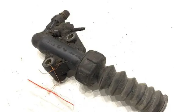 Clutch slave cylinder