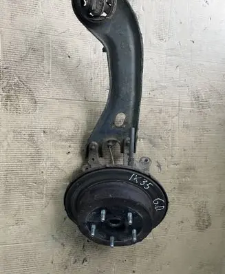 Hyundai ix35 Front wheel hub