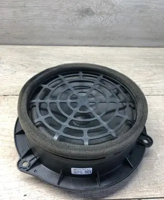 Audi A6 C7 Rear door speaker 4G1035411 EAS17PL23A
