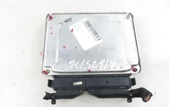 Audi A3 S3 8L Engine control unit/module 0281010981 038906019FT
