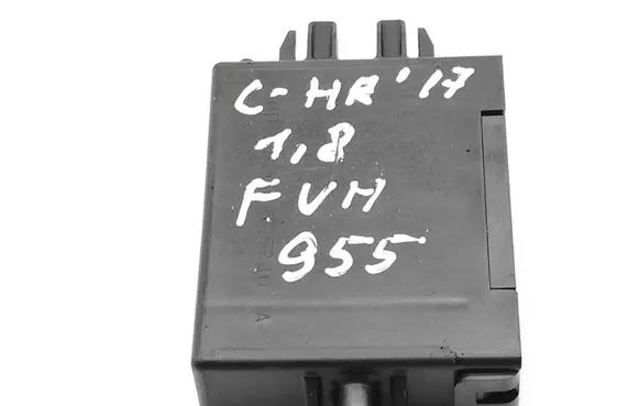 Toyota C-HR I Other devices 89784F4010 625940
