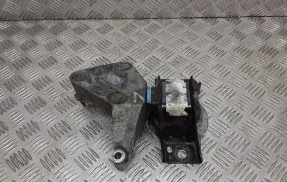 Renault Scenic II - Grand scenic II Gearbox mounting bracket