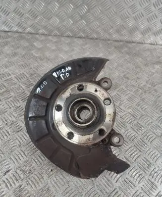 Volkswagen Tiguan Front wheel hub