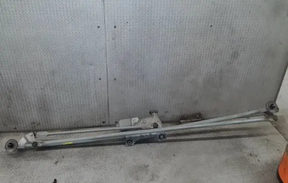 Opel Meriva B Front wiper linkage and motor 0390243009