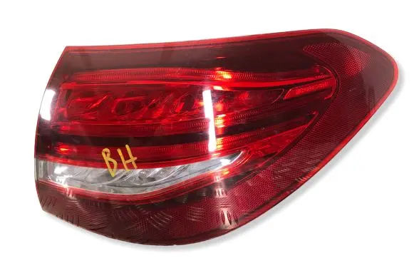 Mercedes-Benz C W205 Rear/tail lights A2059065200 624502 624500E13616