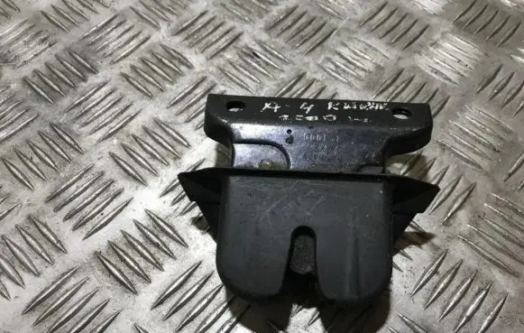Audi A4 S4 B5 8D Tailgate/trunk/boot lock/catch/latch 8d9827505f