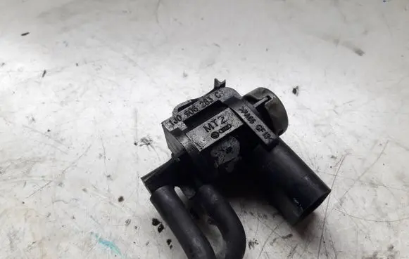 Vacuum valve