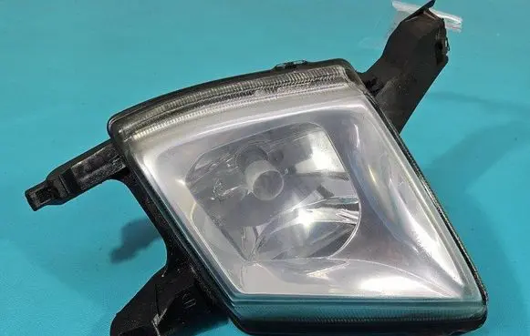 Peugeot 407 Front fog light 9641945680 IMPRK1461297