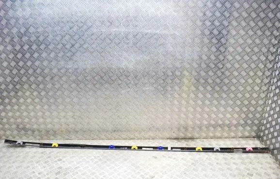 Mercedes-Benz GLE W167 Roof trim bar molding cover A1676903804