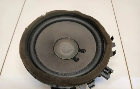 Volvo XC70 Front door speaker 30657445 M5XUG