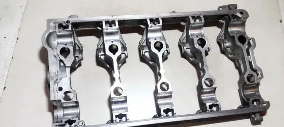 Volkswagen PASSAT B6 Camshaft 03g103308c