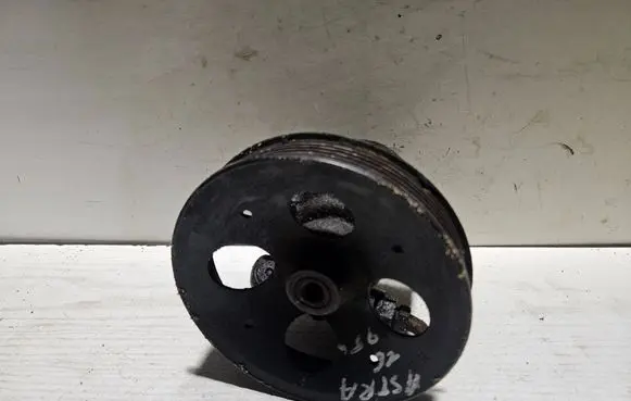 Opel Astra F Power steering pump 90409232 2500056