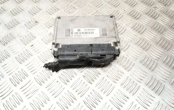 Volkswagen Polo IV 9N3 Engine control unit/module 03D906033F 606509 R4051012