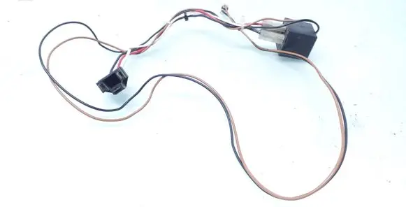 Volkswagen PASSAT B4 Other relay 506811