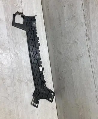 Ford B-MAX Rear bumper mounting bracket av11-17e850-ad