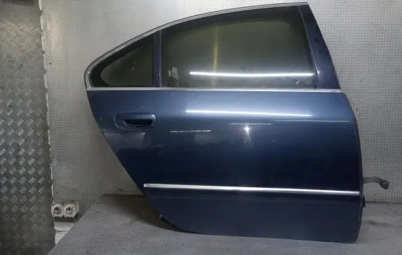 Peugeot 607 Rear door
