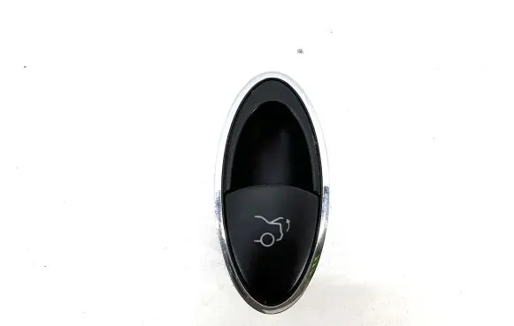 Mercedes-Benz CLS C219 Tailgate opening switch A2118210379