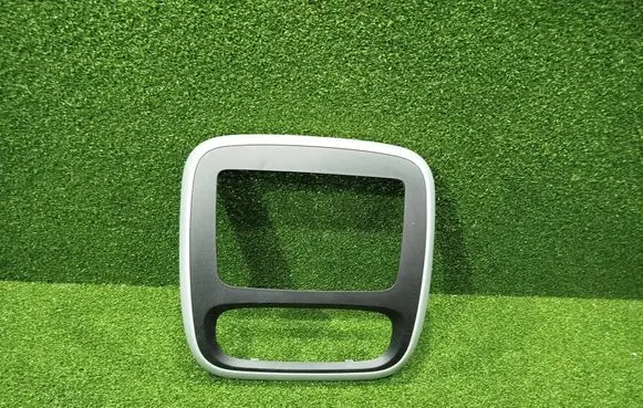 Opel Vivaro Radio/GPS head unit trim 93454460 1471030X