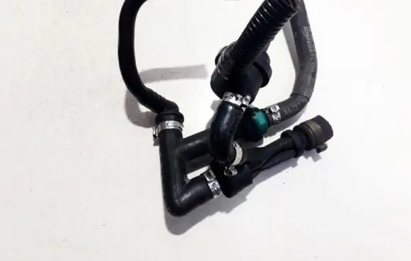 Audi A4 S4 B5 8D Valve vacuum 058133753b px014760-1