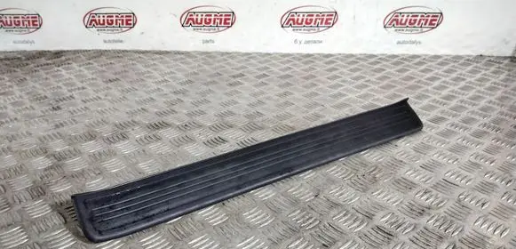 Honda CR-V Front sill trim cover 84252SWAA