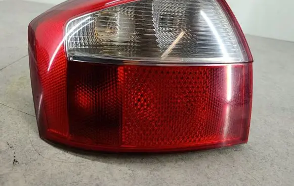Audi A4 S4 B6 8E 8H Rear/tail lights 8E0945095