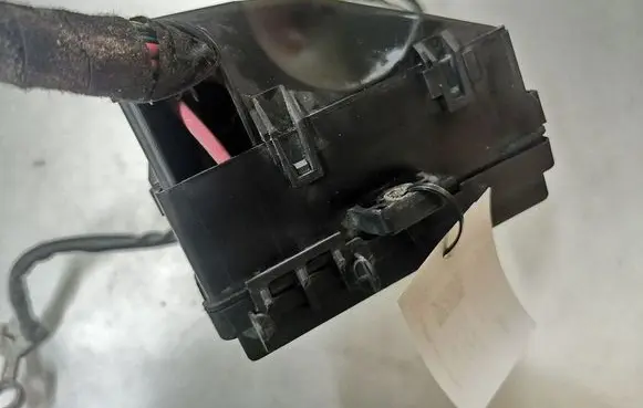 Ford C-MAX I Fuse module 3M5T14A142AB BP4K66767 8688039