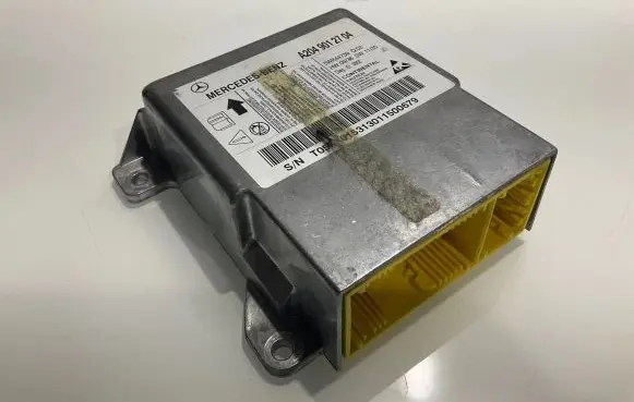 Mercedes-Benz C W204 Airbag control unit/module A2049012704 5WK44739 015313011500679