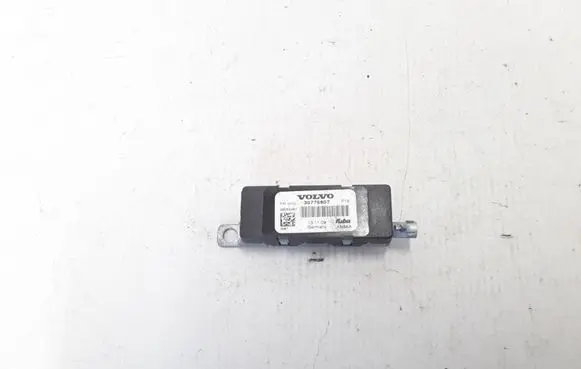 Volvo C70 Aerial antenna amplifier 30775607