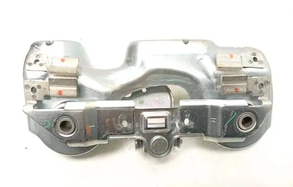 Toyota C-HR I Hybrid/electric vehicle battery bracket 