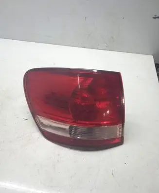 Toyota Avensis Verso Rear/tail lights 4435