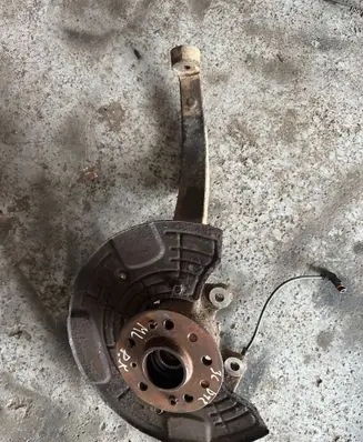 Mercedes-Benz ML W164 Front wheel hub
