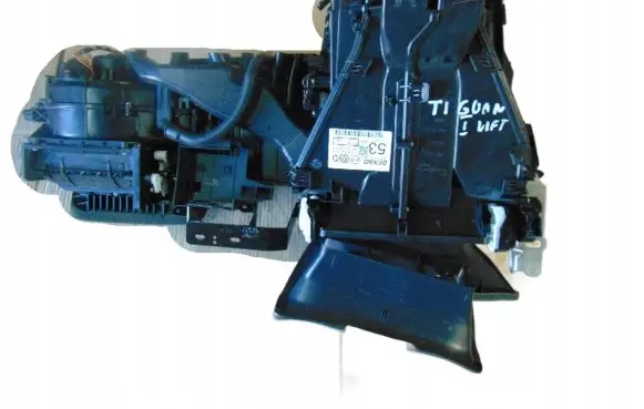 Volkswagen Tiguan Interior heater climate box assembly 5M1820003CH