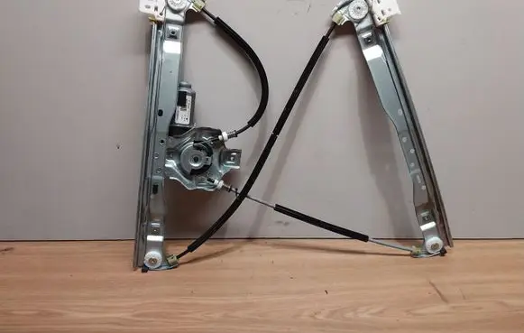 Citroen DS3 Front door window regulator with motor 402221