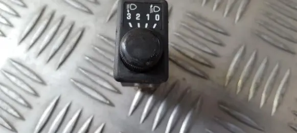 Nissan Almera Headlight level height control switch