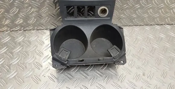 Cup holder front