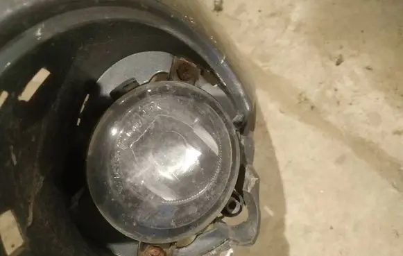 Ford Mondeo Mk III Front fog light 