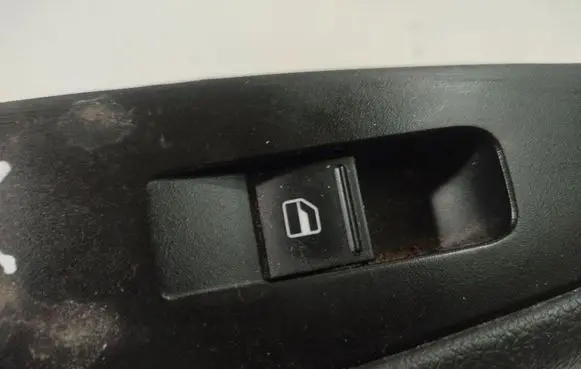 Skoda Superb B6 (3T) Electric window control switch 5J0959855