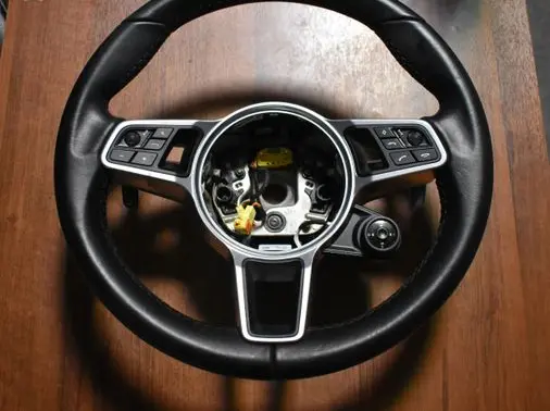Porsche Cayenne (9Y0 9Y3) Steering wheel F1019Y971