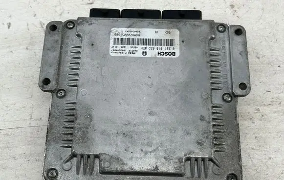 Opel Vivaro Engine control unit/module 0281010632 8200051608 8200389543