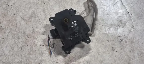 Toyota Corolla Verso E121 Air flap motor/actuator 0637007490