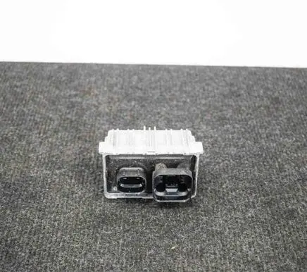 Opel Insignia A Glow plug pre-heat relay 55574293