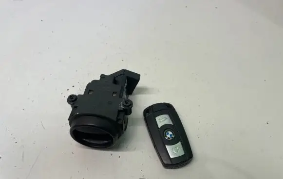 BMW 5 E60 E61 Ignition lock 6954722 695472214 108625