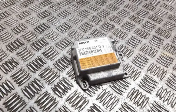 Volkswagen Touareg I Airbag control unit/module 3D0909601D
