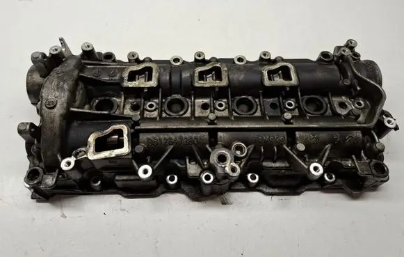 Citroen Berlingo Rocker cam cover 1638159880 9812647280