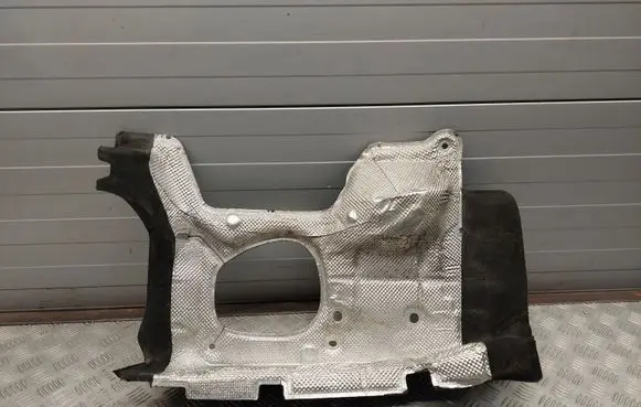 Volkswagen PASSAT CC Heat shield in engine bay 3C1863353E