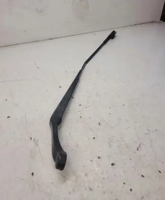 Audi A3 S3 8V Front wiper blade arm 8V1955408
