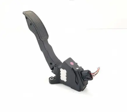 Toyota Auris 150 Accelerator throttle pedal 7811002020
