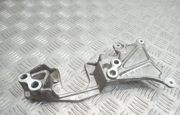 Citroen C5 Engine mounting bracket 9641335780